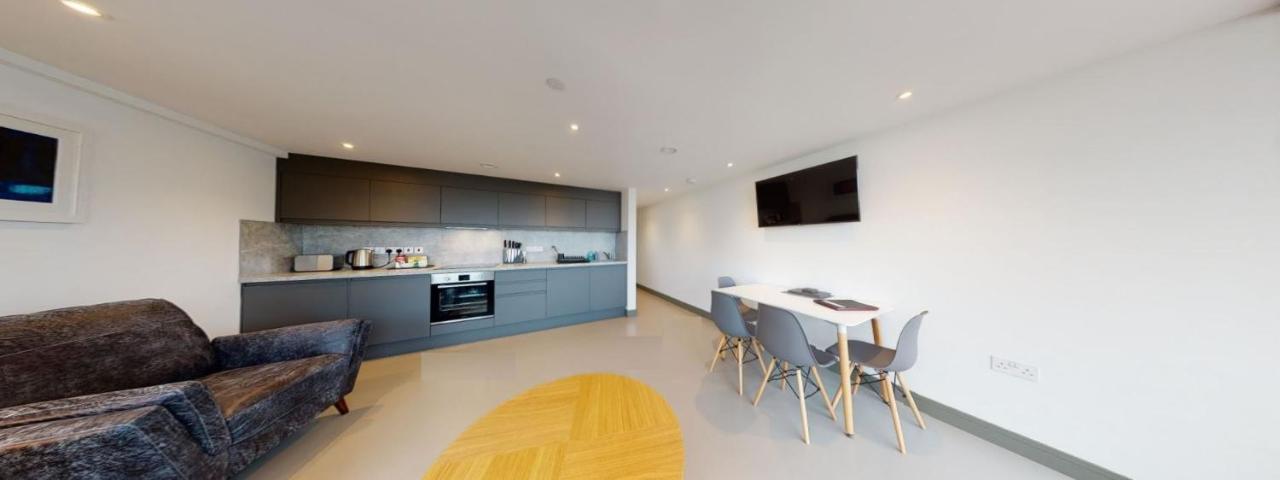 2 The View Apartments Ilfracombe - Seafront, Parking, Lift, Ev מראה חיצוני תמונה