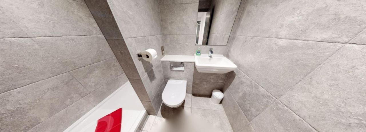 2 The View Apartments Ilfracombe - Seafront, Parking, Lift, Ev מראה חיצוני תמונה