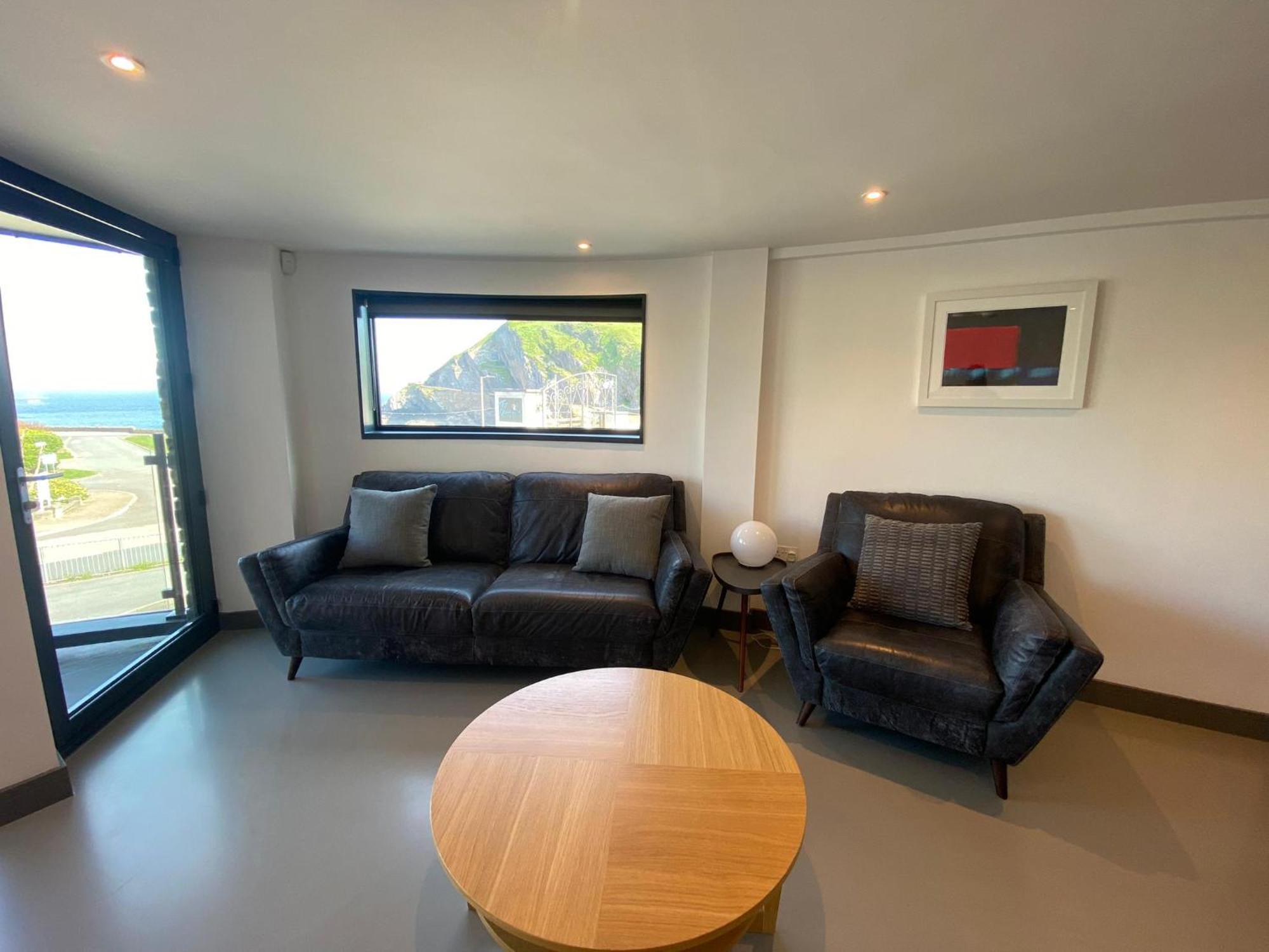 2 The View Apartments Ilfracombe - Seafront, Parking, Lift, Ev מראה חיצוני תמונה