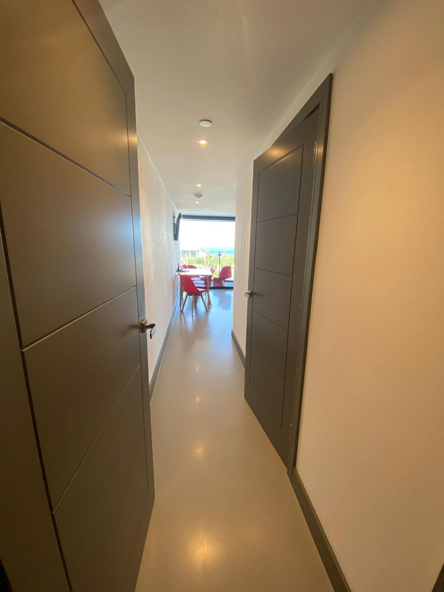 2 The View Apartments Ilfracombe - Seafront, Parking, Lift, Ev מראה חיצוני תמונה