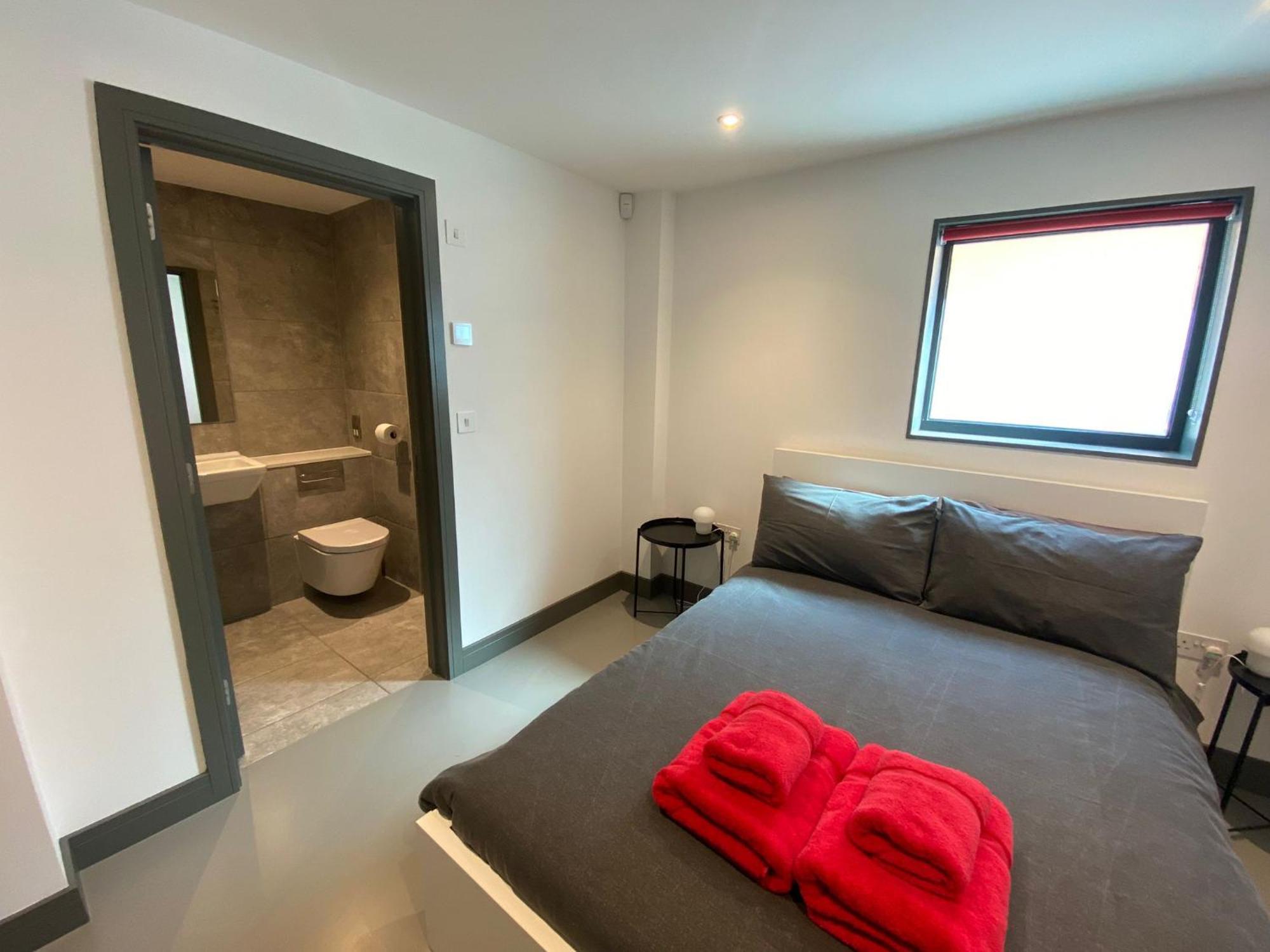2 The View Apartments Ilfracombe - Seafront, Parking, Lift, Ev מראה חיצוני תמונה