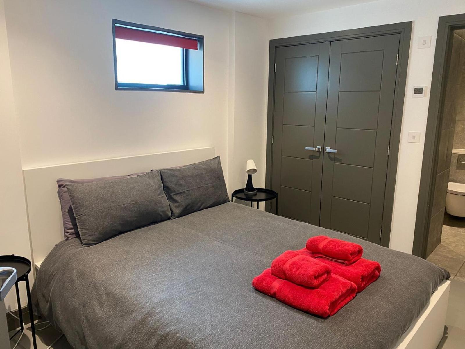 2 The View Apartments Ilfracombe - Seafront, Parking, Lift, Ev מראה חיצוני תמונה