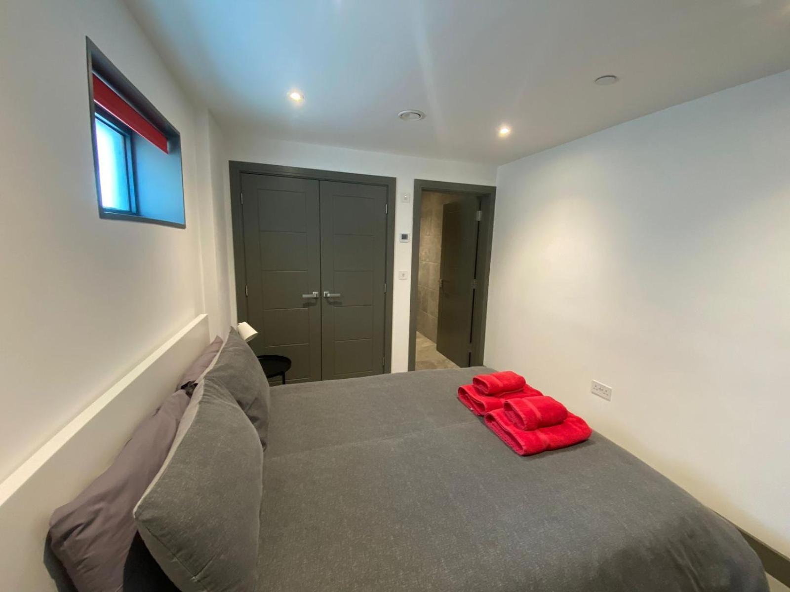 2 The View Apartments Ilfracombe - Seafront, Parking, Lift, Ev מראה חיצוני תמונה
